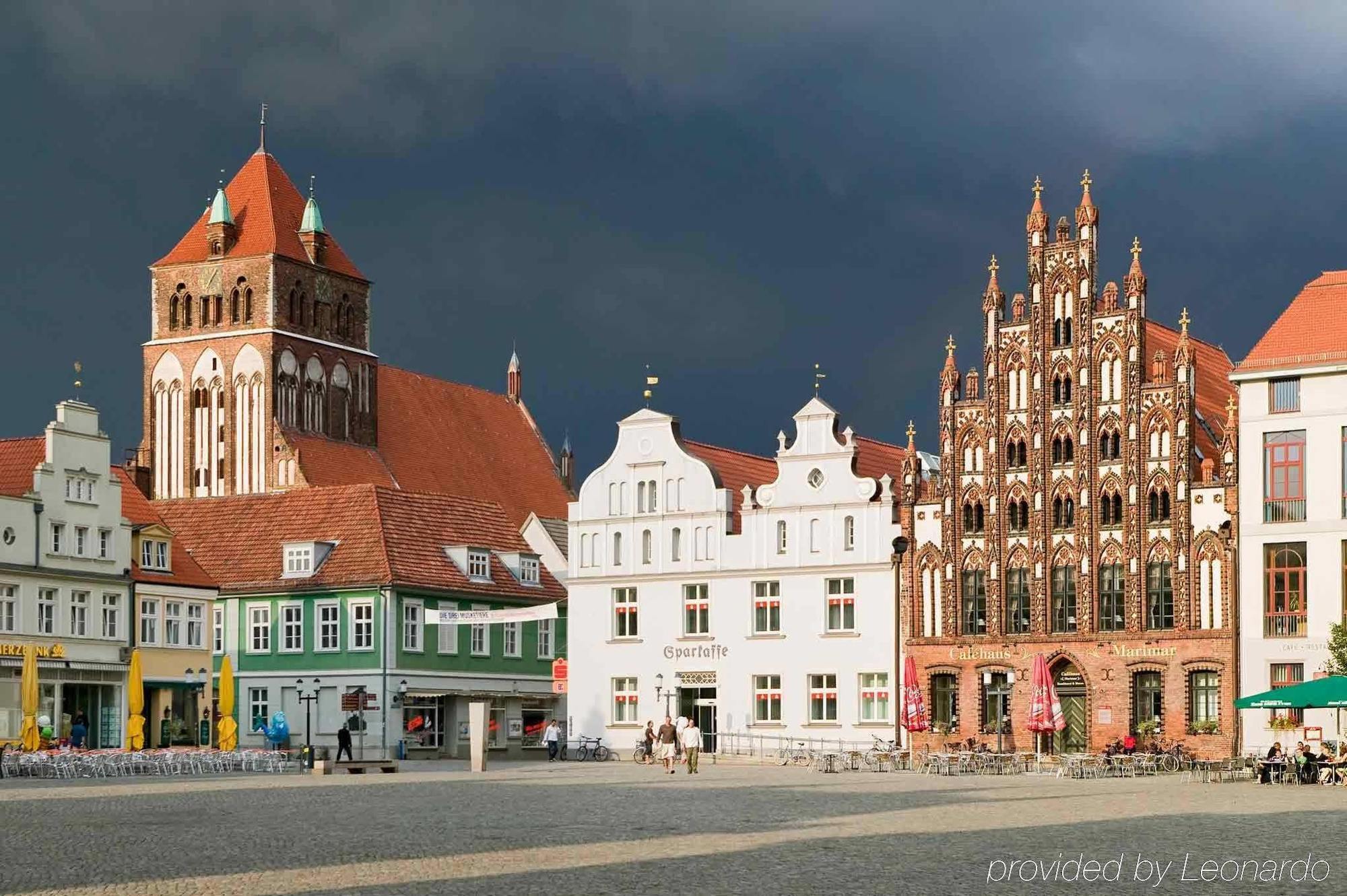 Hotel Am Gorzberg Greifswald Bagian luar foto